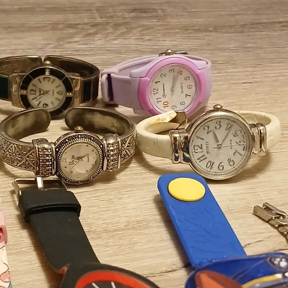 Huge Watch Lot of 40+ Mixed Brands Vintage & Modern Parts/Repair Untested-Box D5